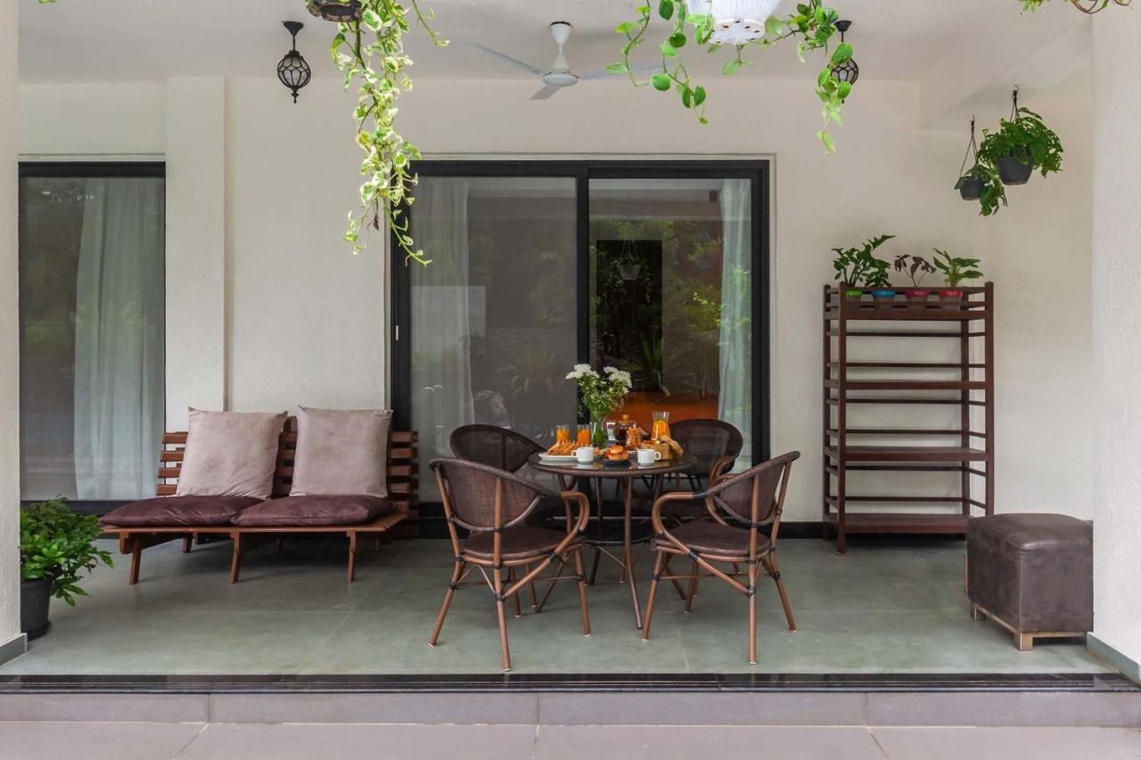 Villa Sereno By Stayvista - An Elegant And Entertaining Retreat Featuring A Swimming Pool, Outdoor Jacuzzi, Modern Interiors, And A Snooker Table Alibág Kültér fotó