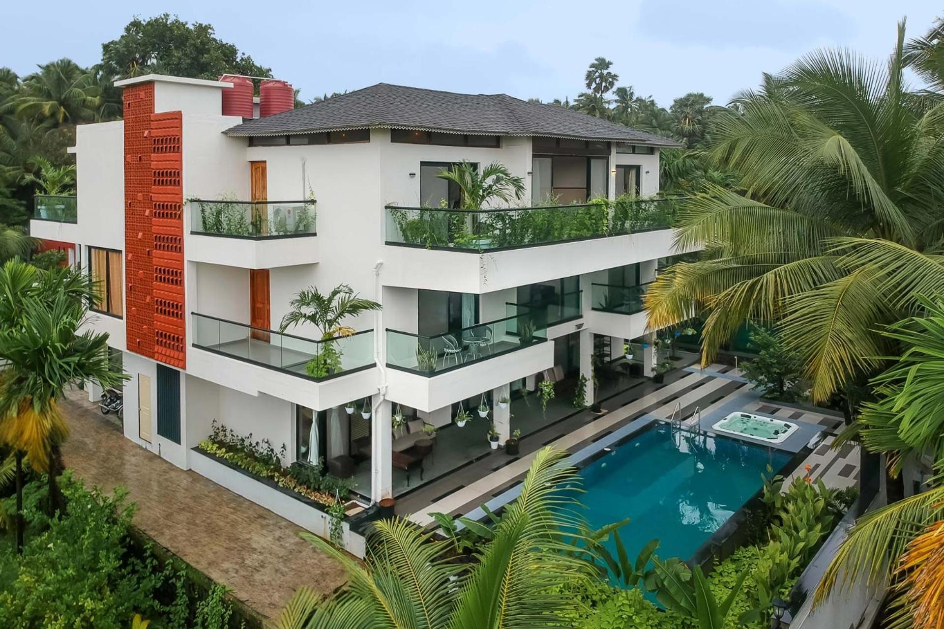 Villa Sereno By Stayvista - An Elegant And Entertaining Retreat Featuring A Swimming Pool, Outdoor Jacuzzi, Modern Interiors, And A Snooker Table Alibág Kültér fotó